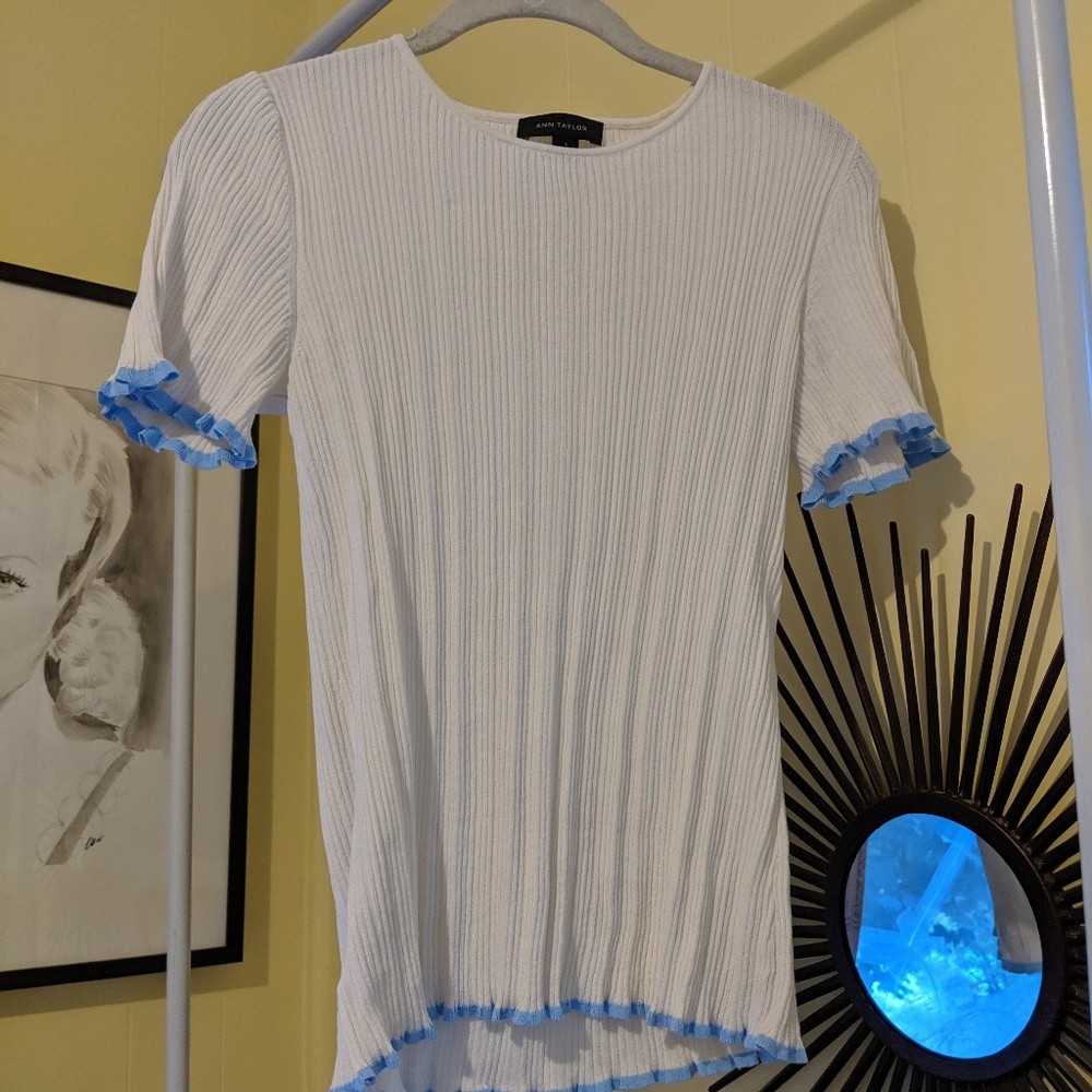 Ann Taylor ribbed Cream Top- Small